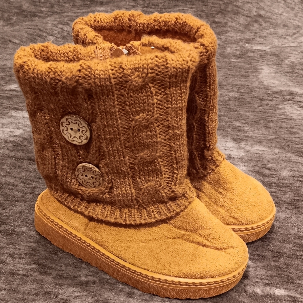 Little Girls Winter Fashion Boots Camel Color Tan Size: 8